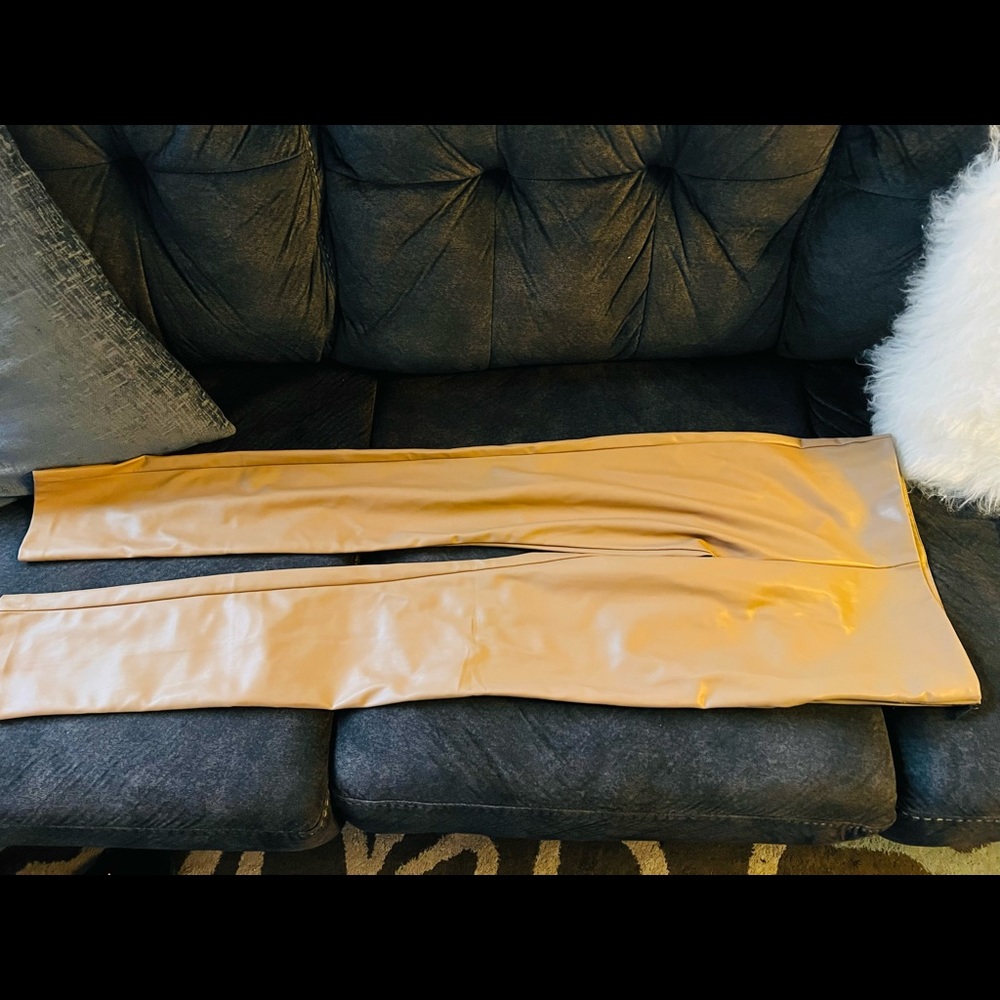 Never worn stylish zara leather pant